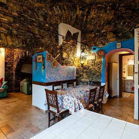 Lägenhet La Bouganville - Rustico Con Giardino By Interhome Molino Nuovo (Savona)