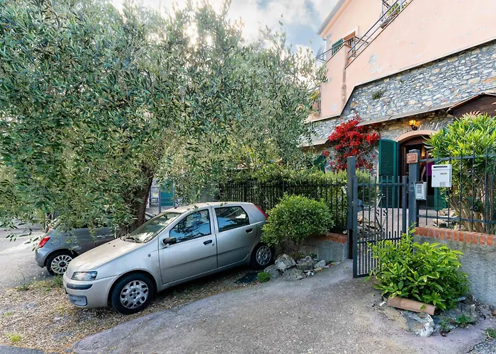 Apartman La Bouganville - Rustico Con Giardino By Interhome