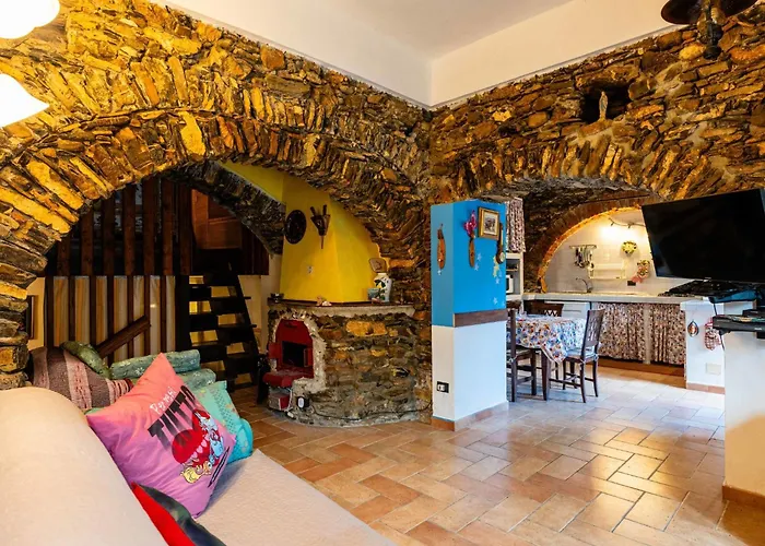 Apartman La Bouganville - Rustico Con Giardino By Interhome *