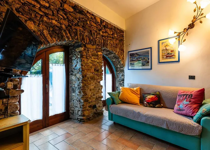 La Bouganville - Rustico Con Giardino By Interhome *