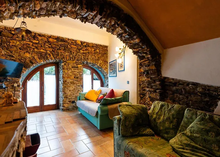 La Bouganville - Rustico Con Giardino By Interhome Apartman