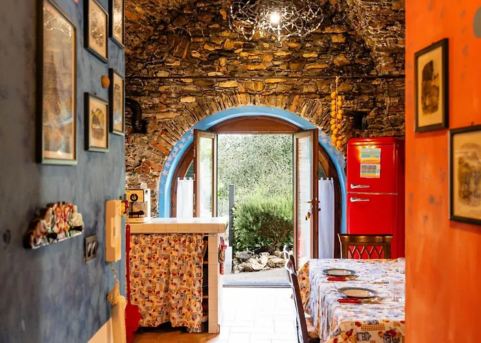 Apartman La Bouganville - Rustico Con Giardino By Interhome